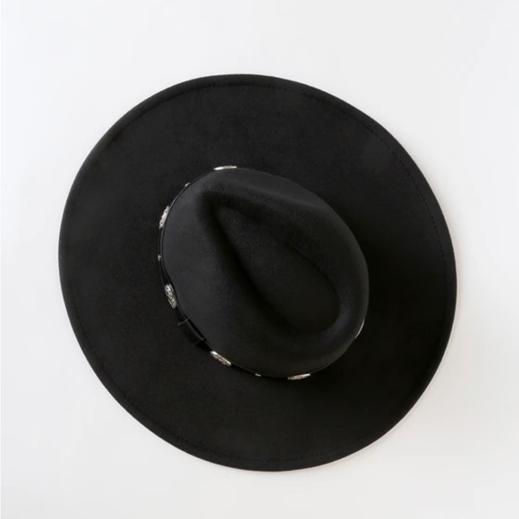 NWT • Lulu’s • Howdy There Black Concho Felt Hat - Picture 1 of 8